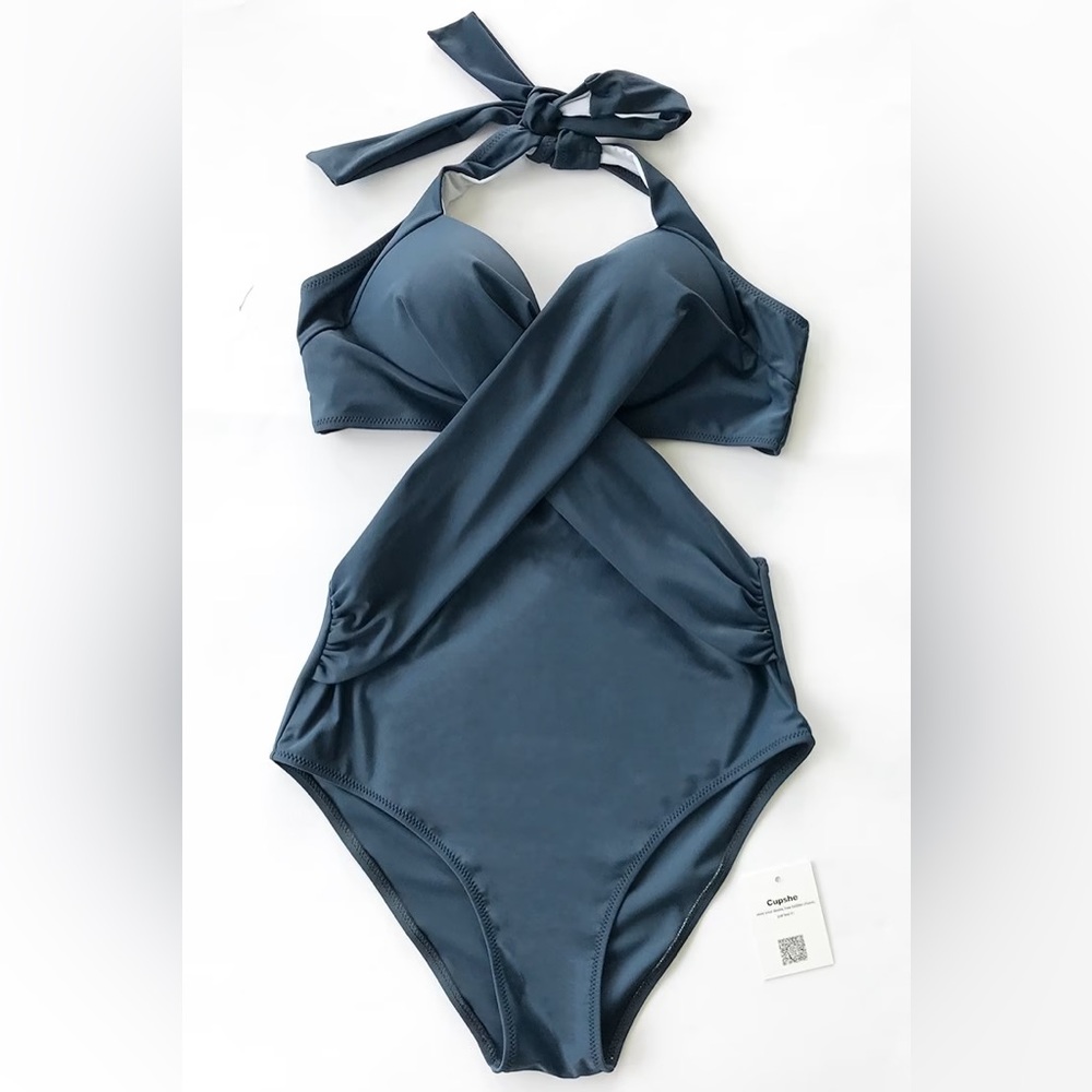 Cupshe one piece swimsuit size M